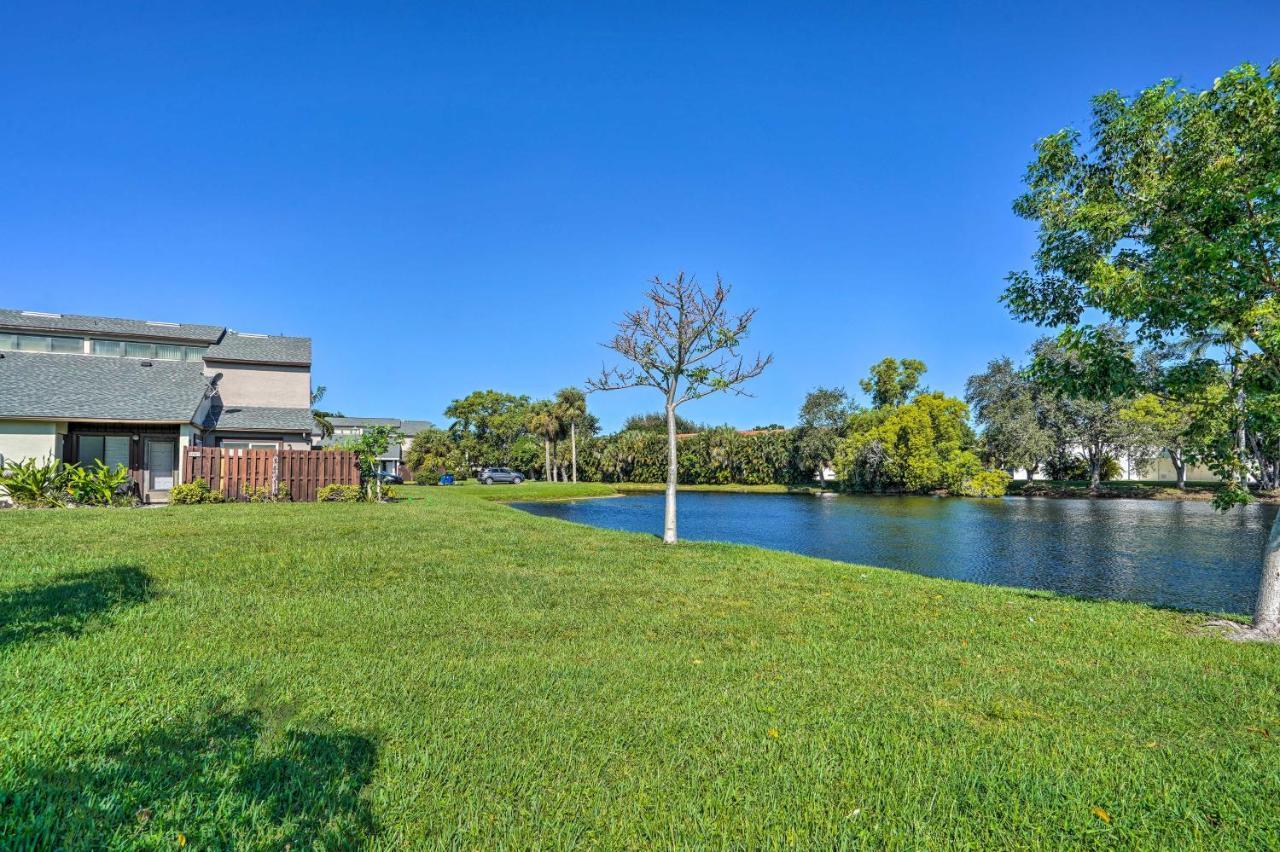 Chic Fort Myers Escape With Community Perks! Exterior photo
